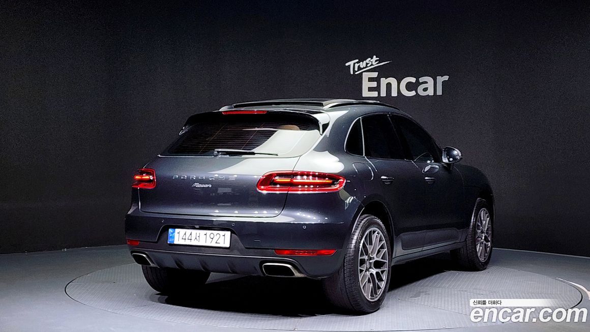 Porsche Macan 2017
