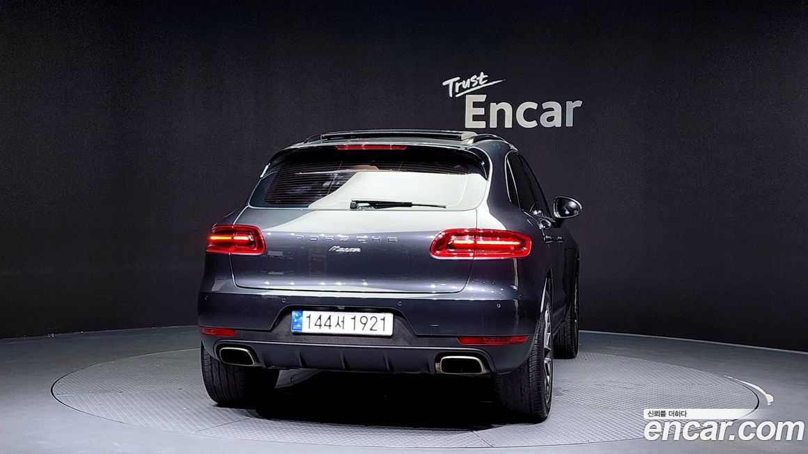 Porsche Macan 2017