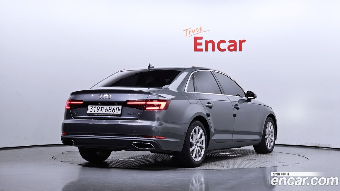 Audi A4 2019