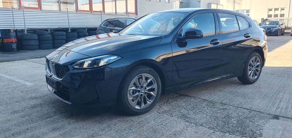 BMW 120 2024