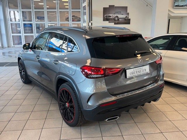 Mercedes-Benz GLA 200 2020