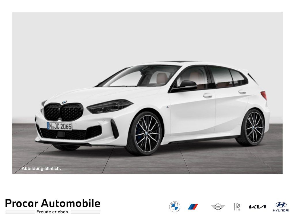 BMW M135 2022