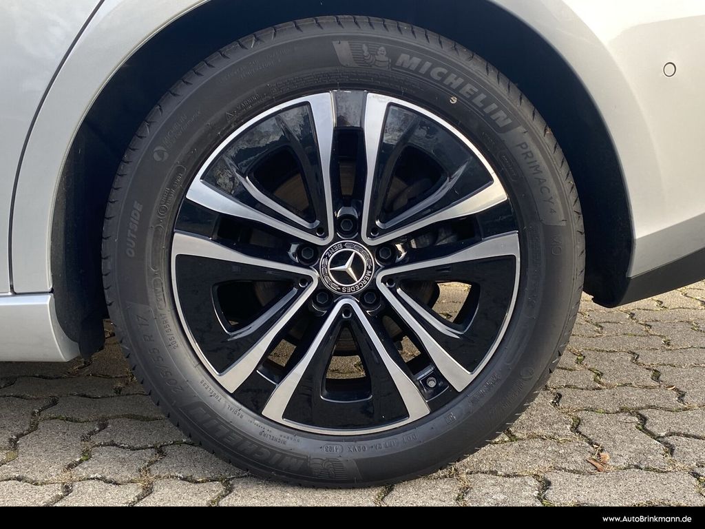 Mercedes-Benz B 200 2024