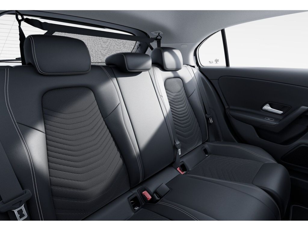 Mercedes-Benz A 180 2024