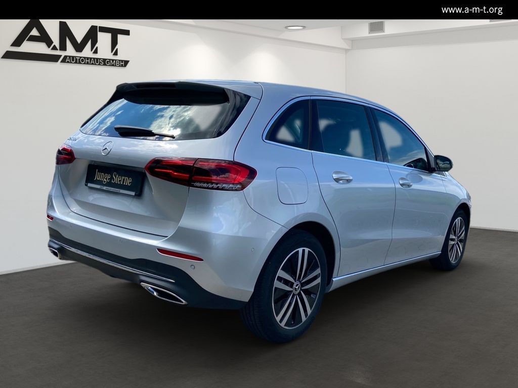 Mercedes-Benz B 250 2023