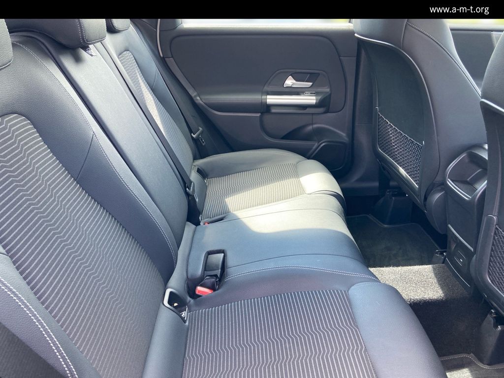 Mercedes-Benz B 250 2023