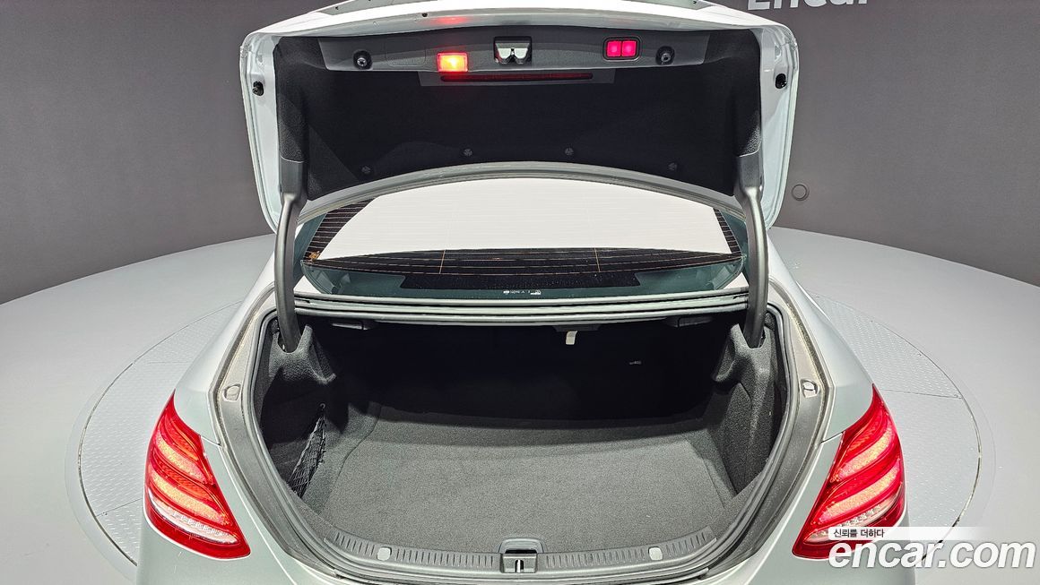 Mercedes-Benz E-Class 2019