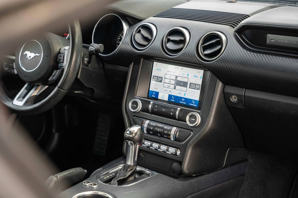 Ford Mustang 2021