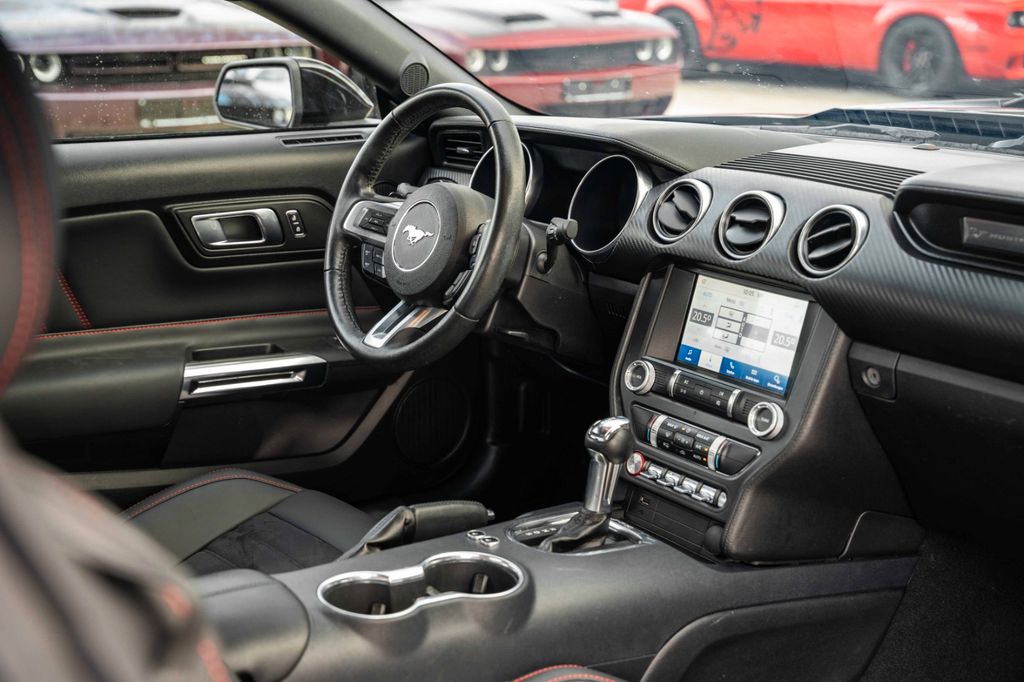 Ford Mustang 2021