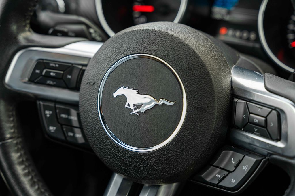Ford Mustang 2021