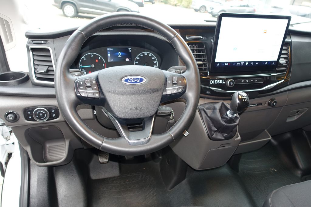 Ford Transit 2024