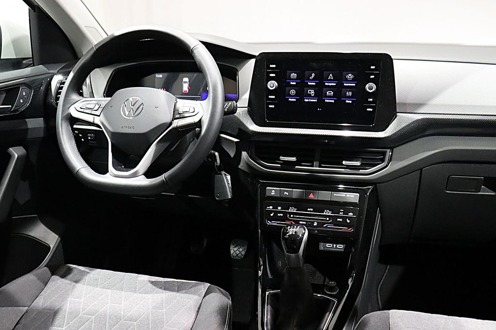 Volkswagen T-Cross 2024