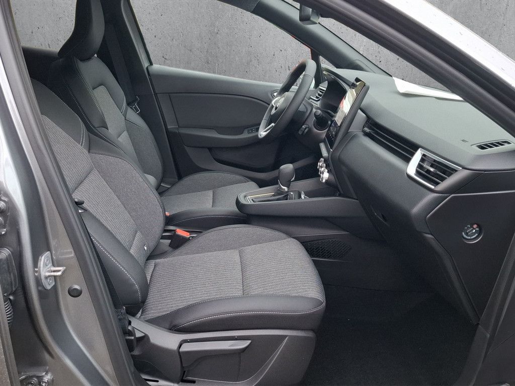 Mitsubishi Colt 2025