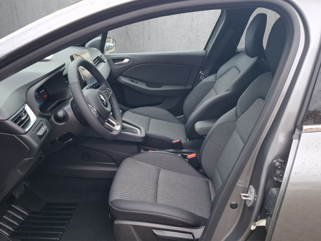Mitsubishi Colt 2025