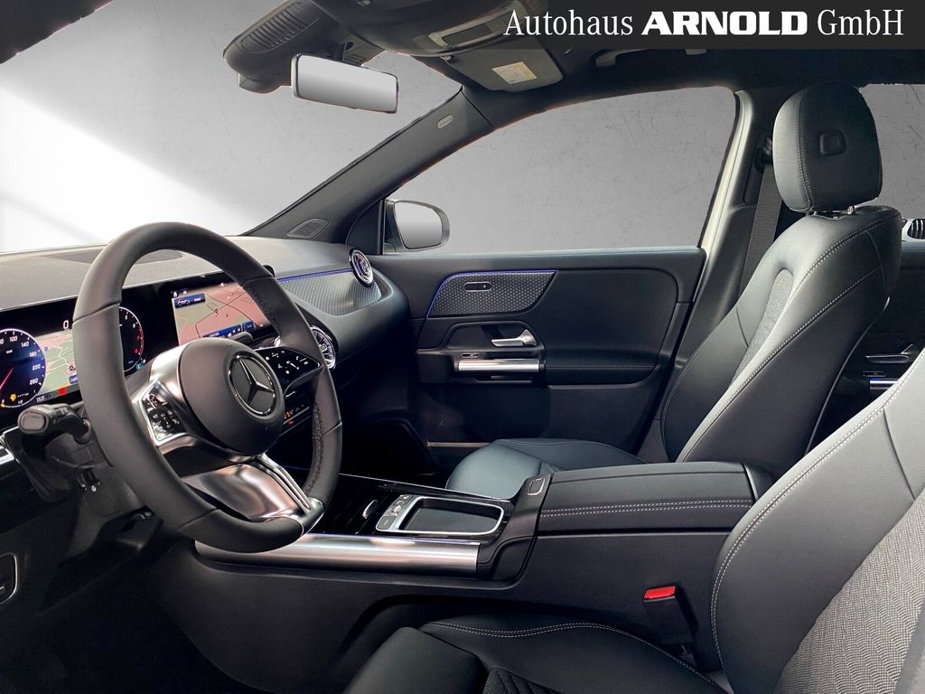 Mercedes-Benz GLA 180 2025