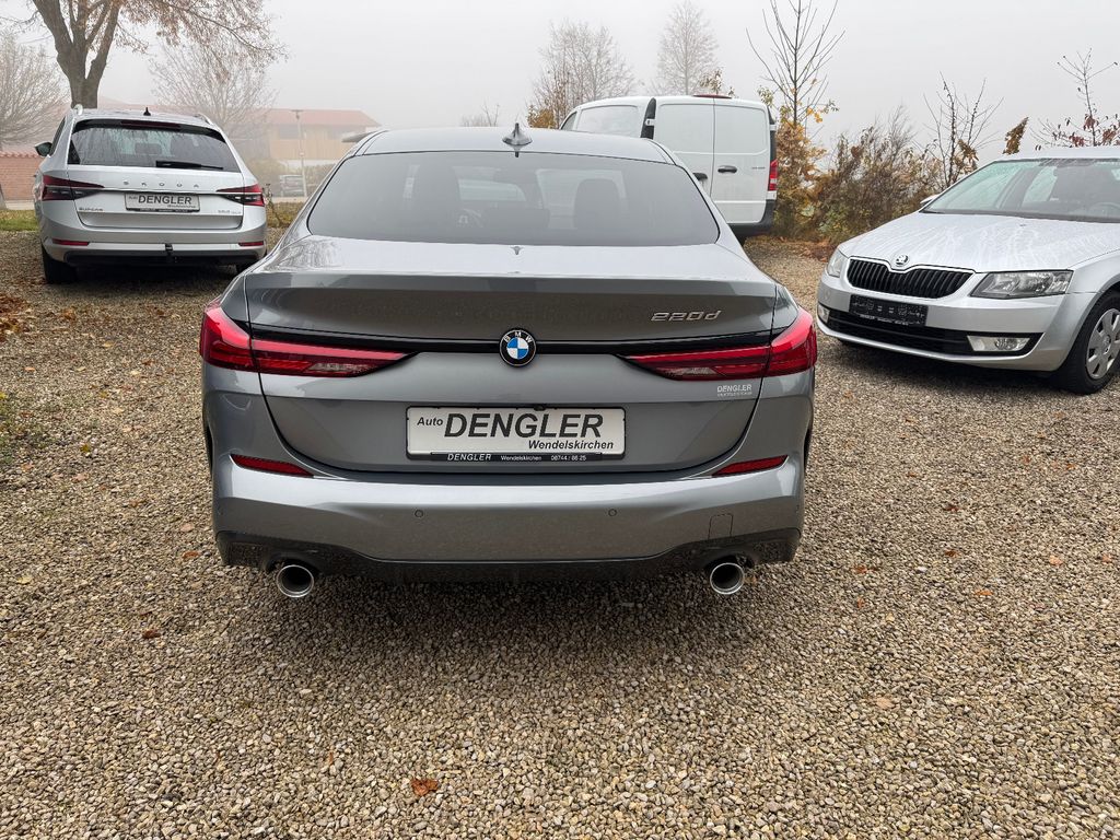 BMW 220 2023