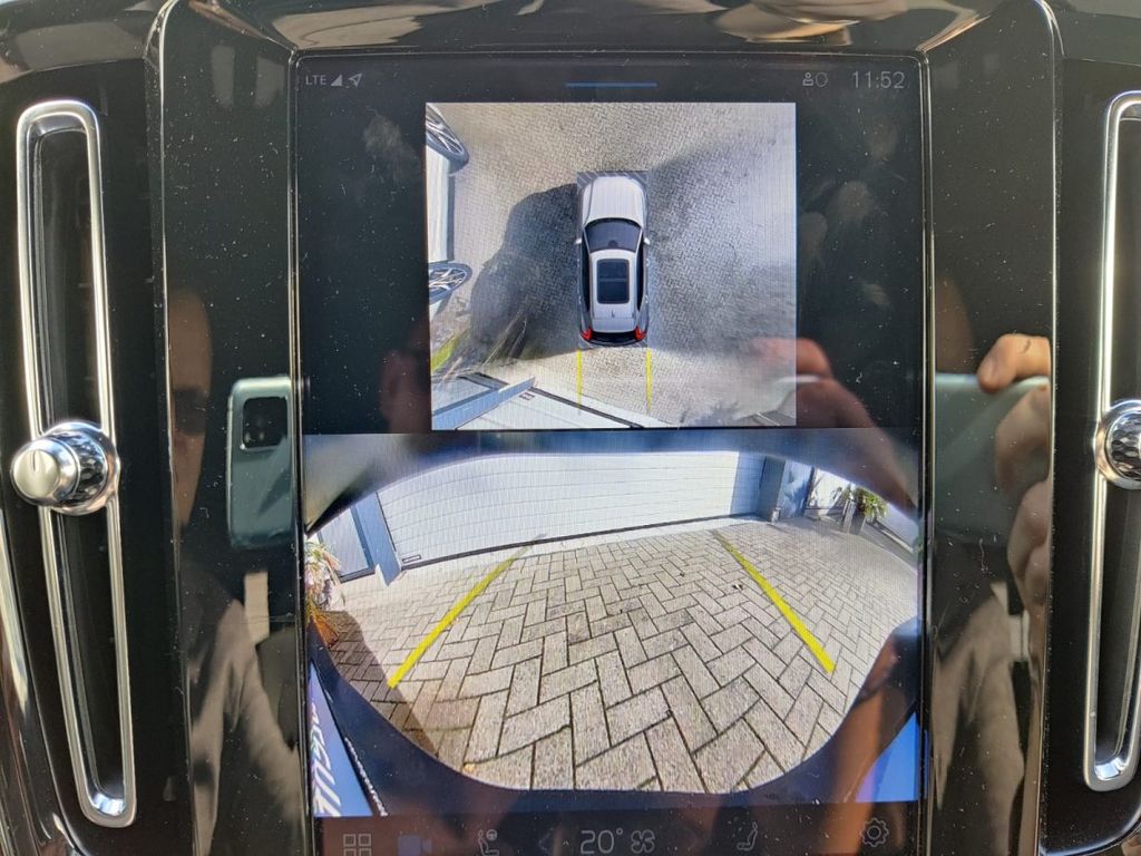 Volvo XC40 2025