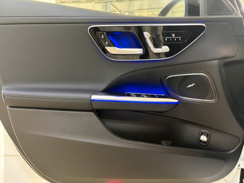 Mercedes-Benz C 200 2025