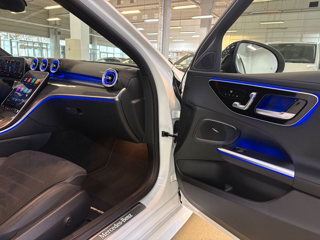 Mercedes-Benz C 200 2025