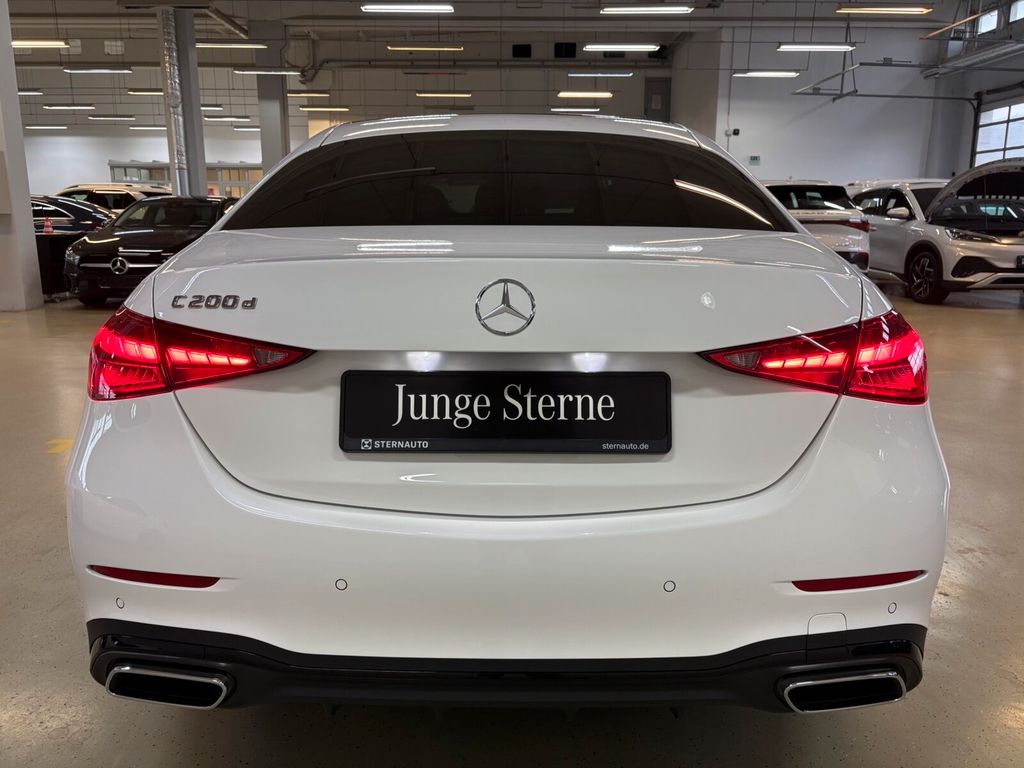 Mercedes-Benz C 200 2025