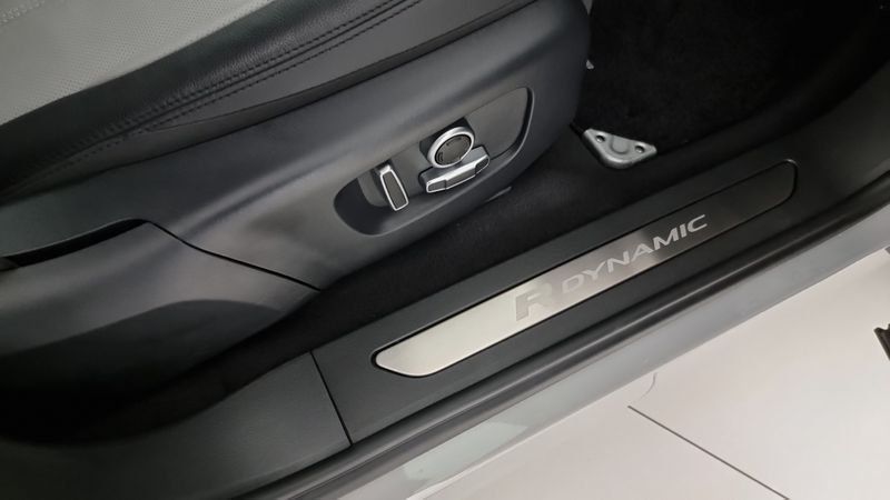 Land Rover Range Rover Evoque 2021