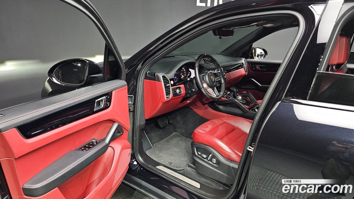 Porsche Cayenne 2021