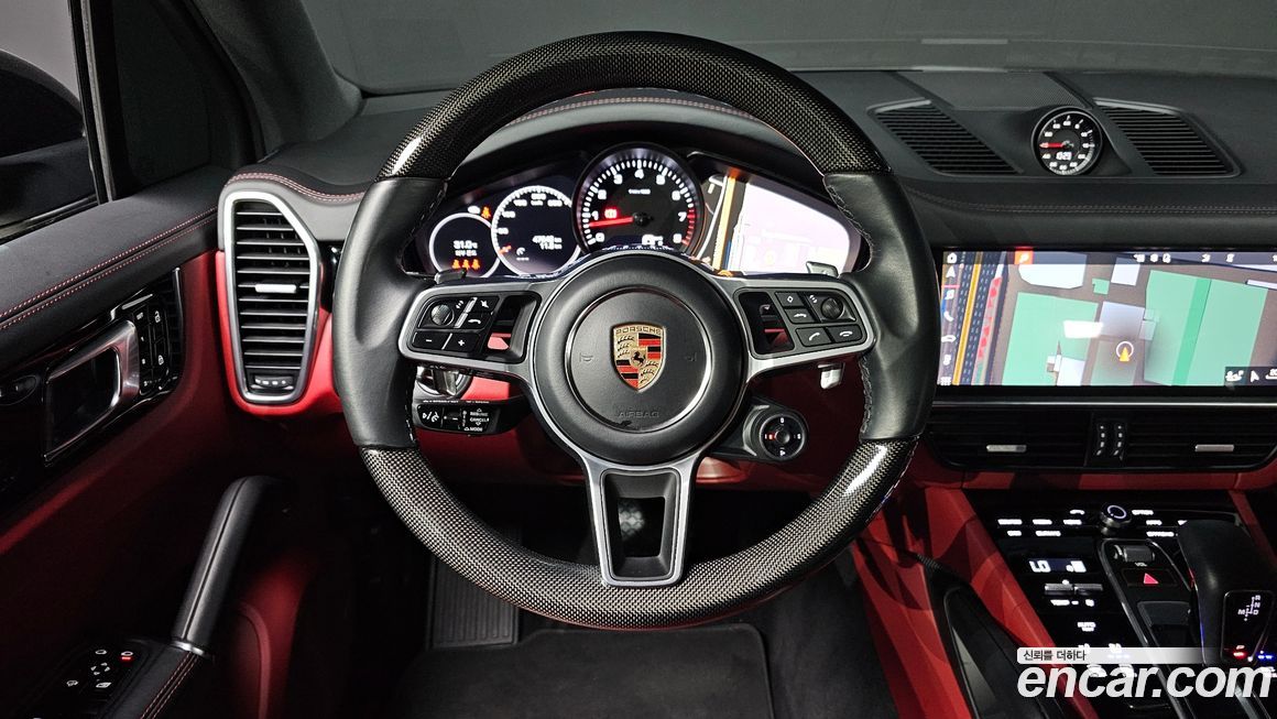 Porsche Cayenne 2021