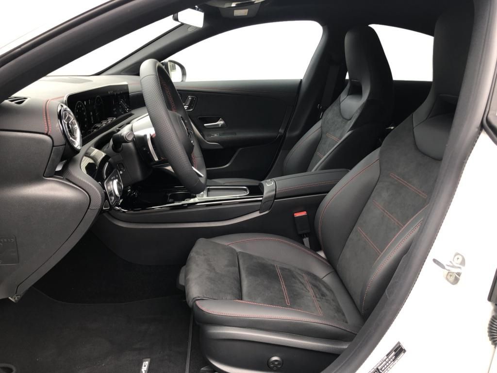 Mercedes-Benz CLA 220 2025