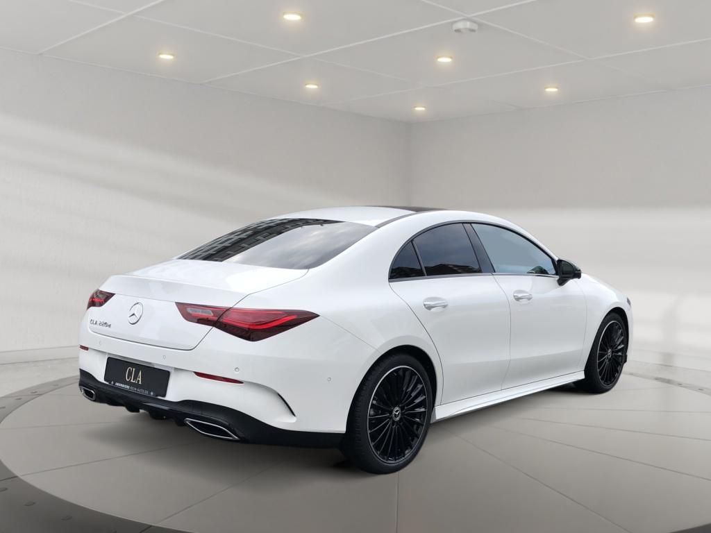 Mercedes-Benz CLA 220 2025