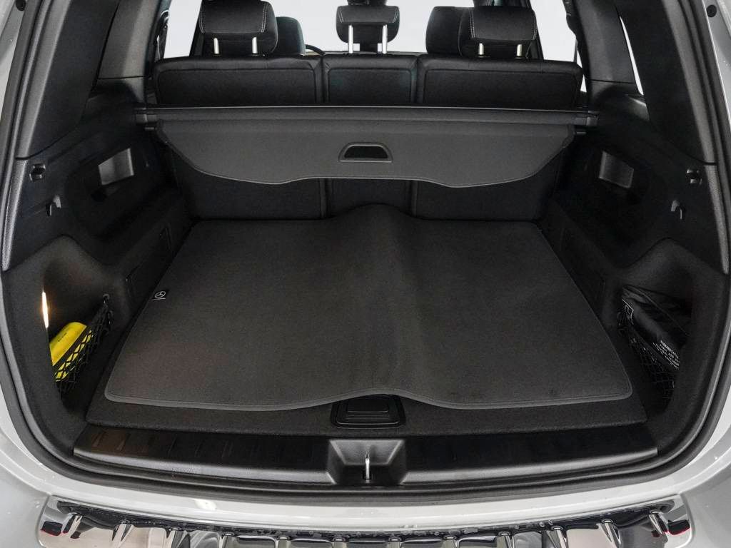 Mercedes-Benz GLB 200 2025