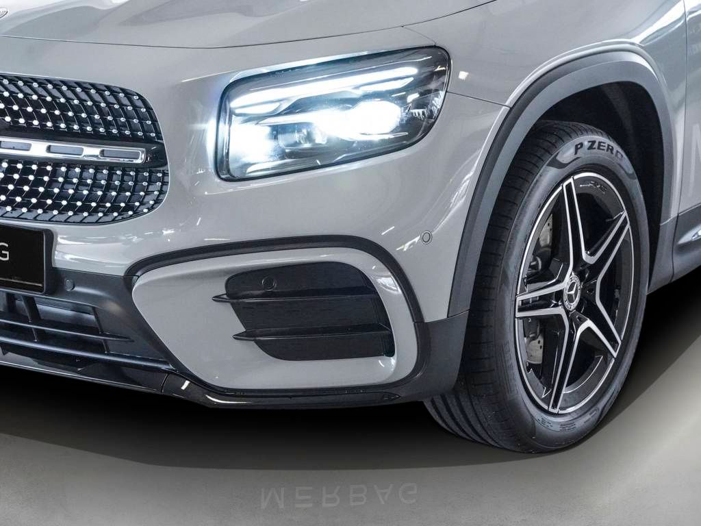 Mercedes-Benz GLB 200 2025