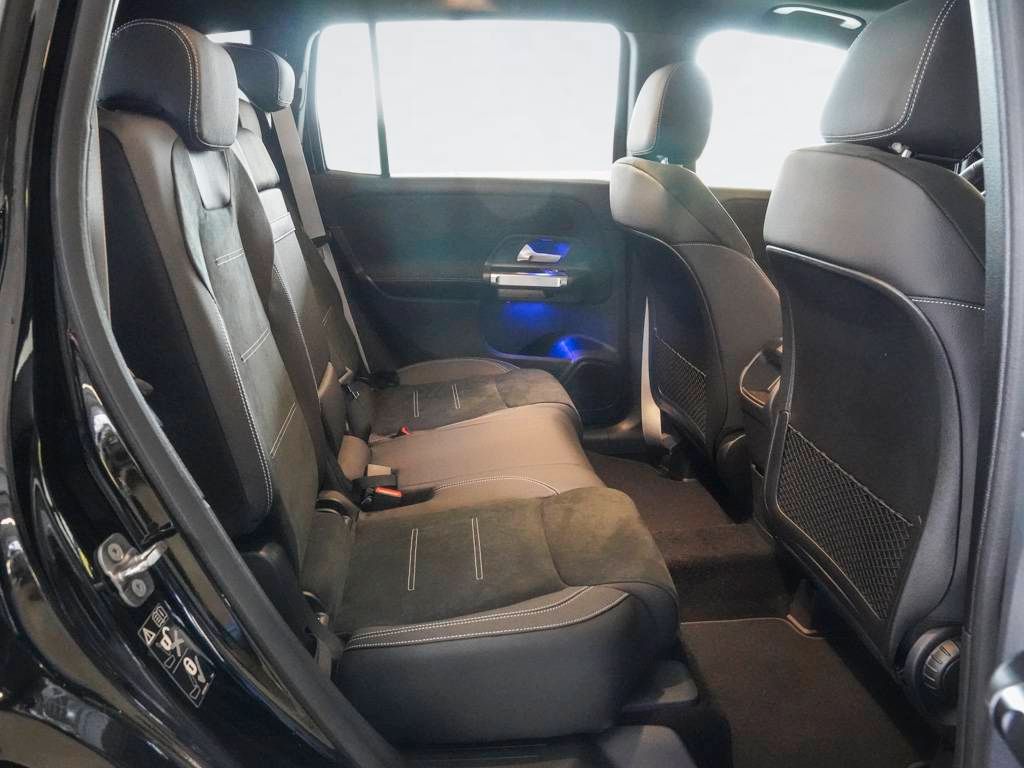 Mercedes-Benz GLB 200 2025