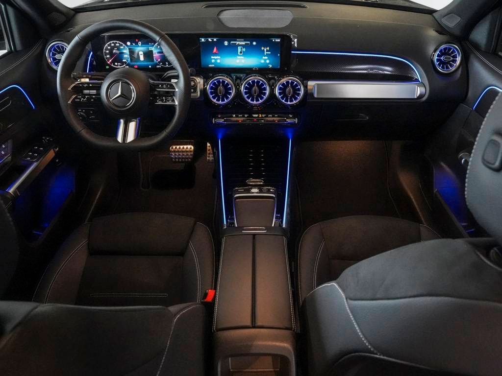 Mercedes-Benz GLB 200 2025