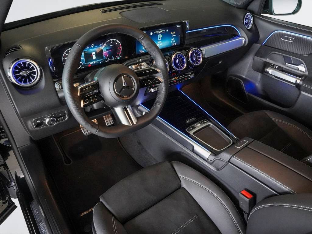 Mercedes-Benz GLB 200 2025