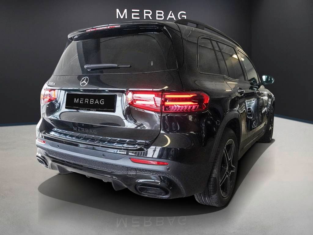 Mercedes-Benz GLB 200 2025