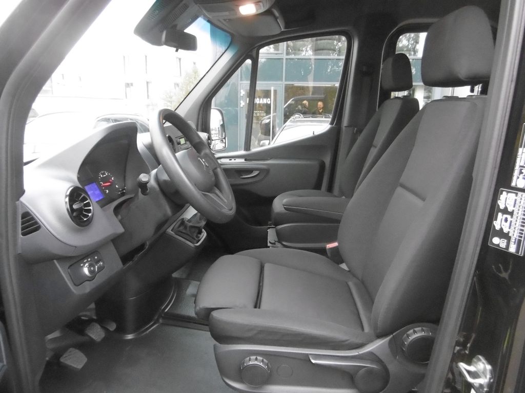 Mercedes-Benz Sprinter 2024