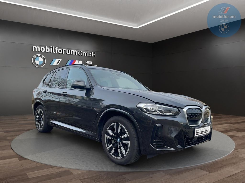 BMW iX3 2024