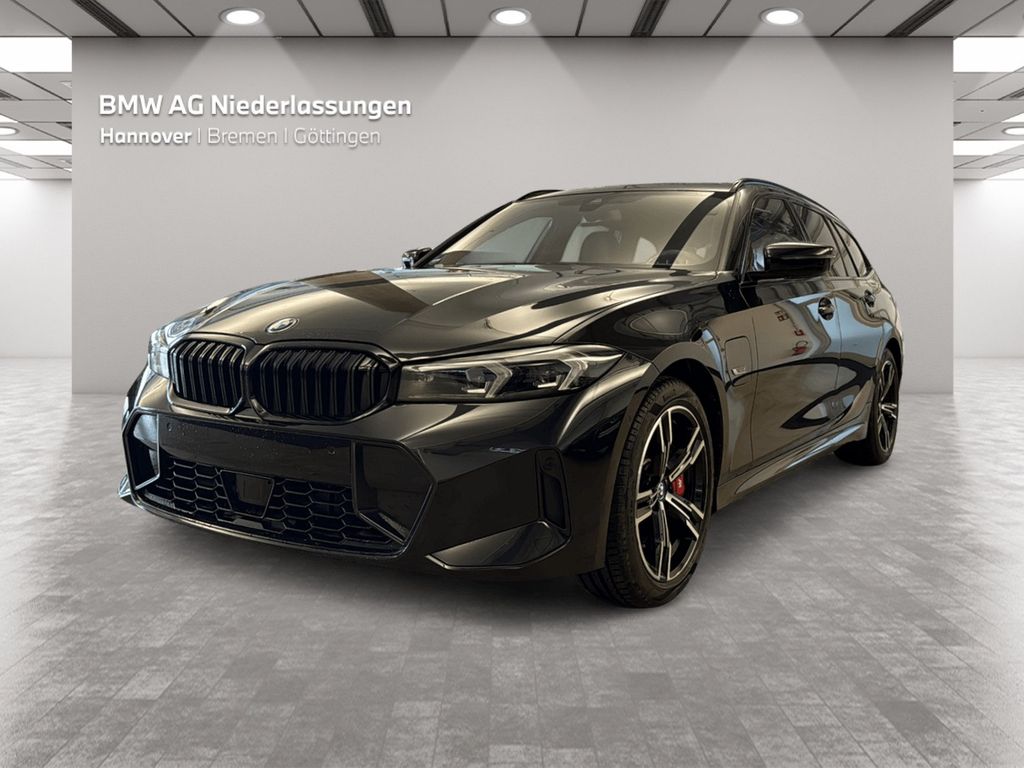 BMW 330 2022