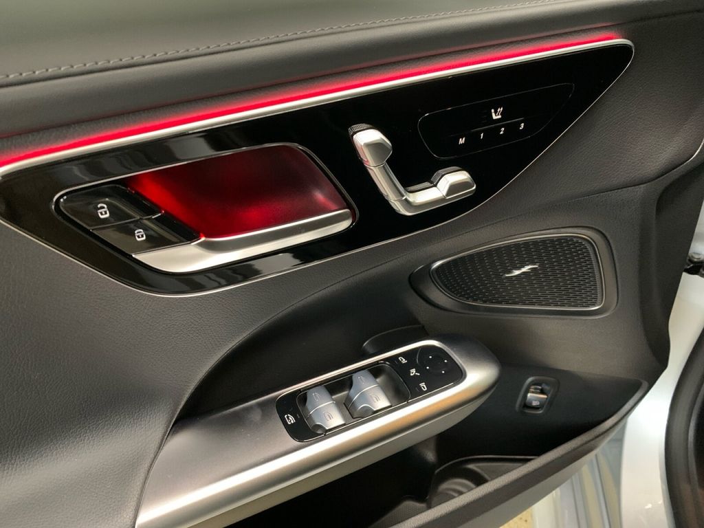 Mercedes-Benz C 300 2024