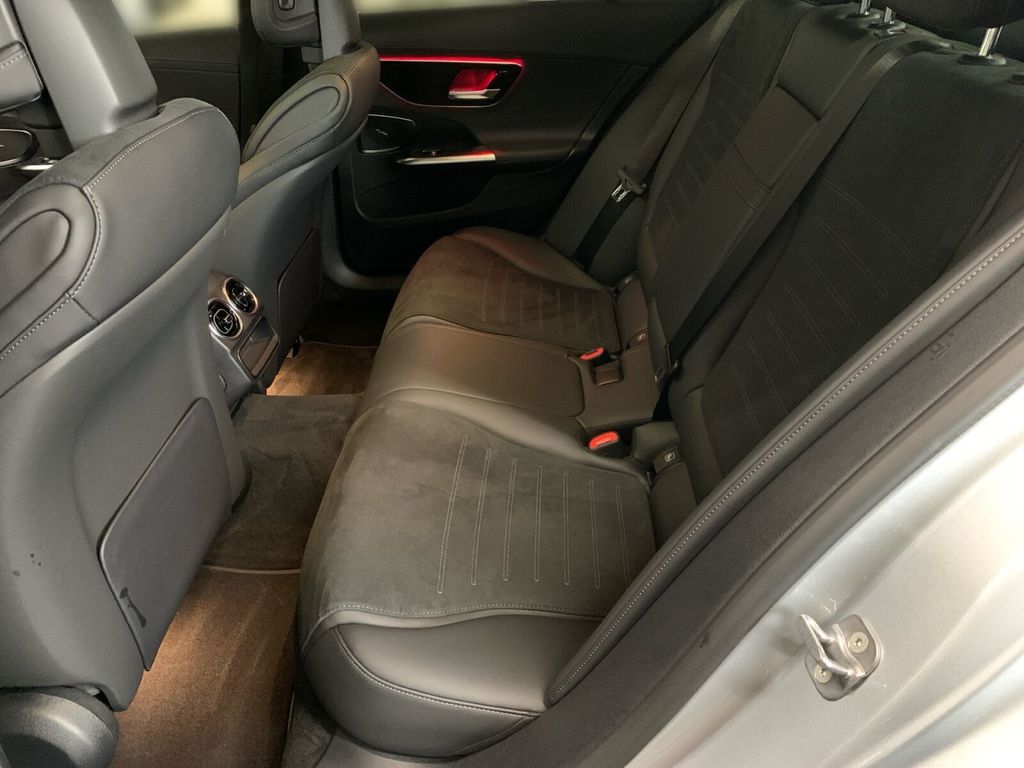 Mercedes-Benz C 300 2024