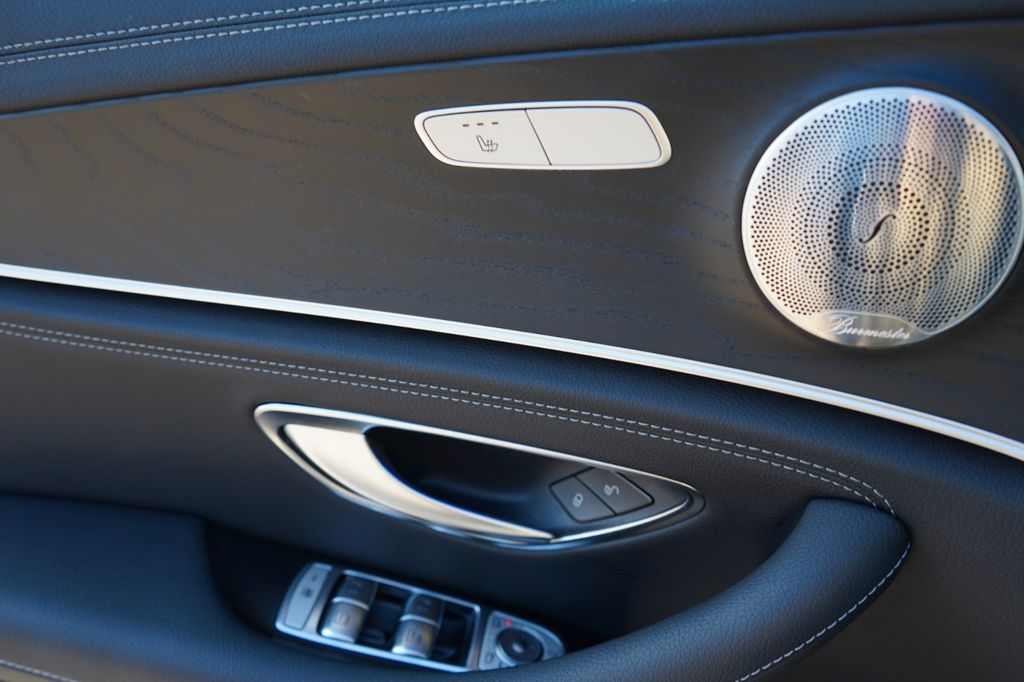 Mercedes-Benz E 300 2023