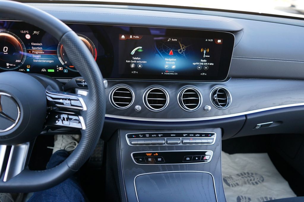 Mercedes-Benz E 300 2023