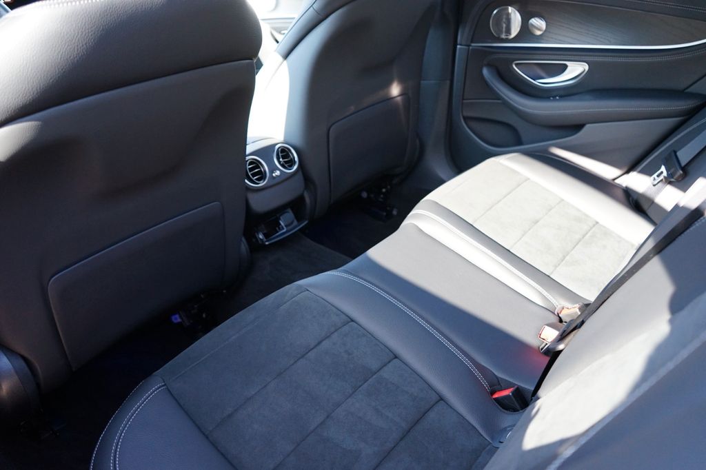 Mercedes-Benz E 300 2023