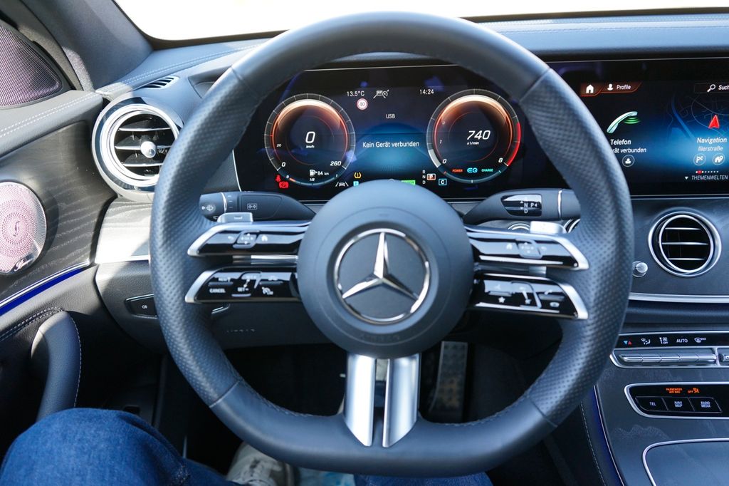 Mercedes-Benz E 300 2023