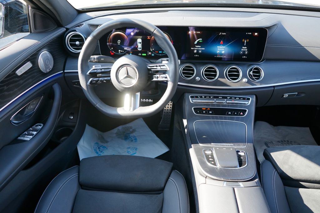 Mercedes-Benz E 300 2023