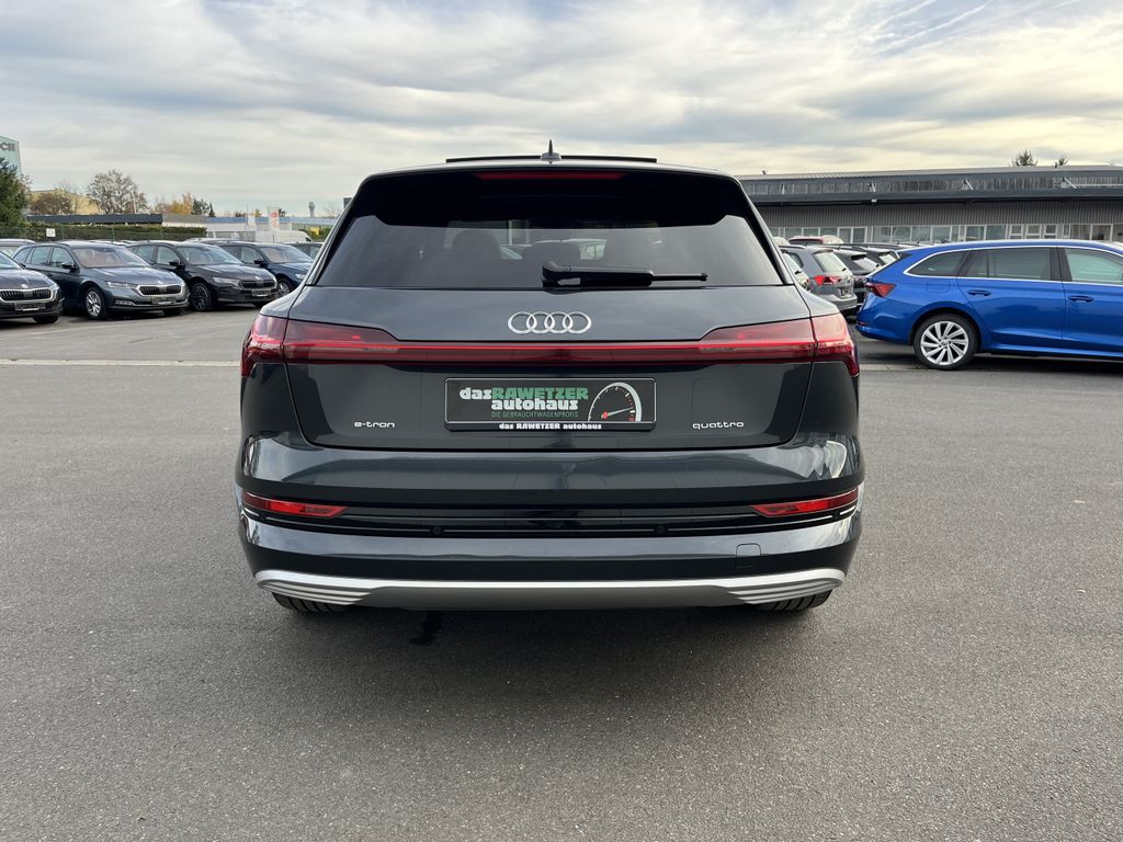 Audi e-tron 2022