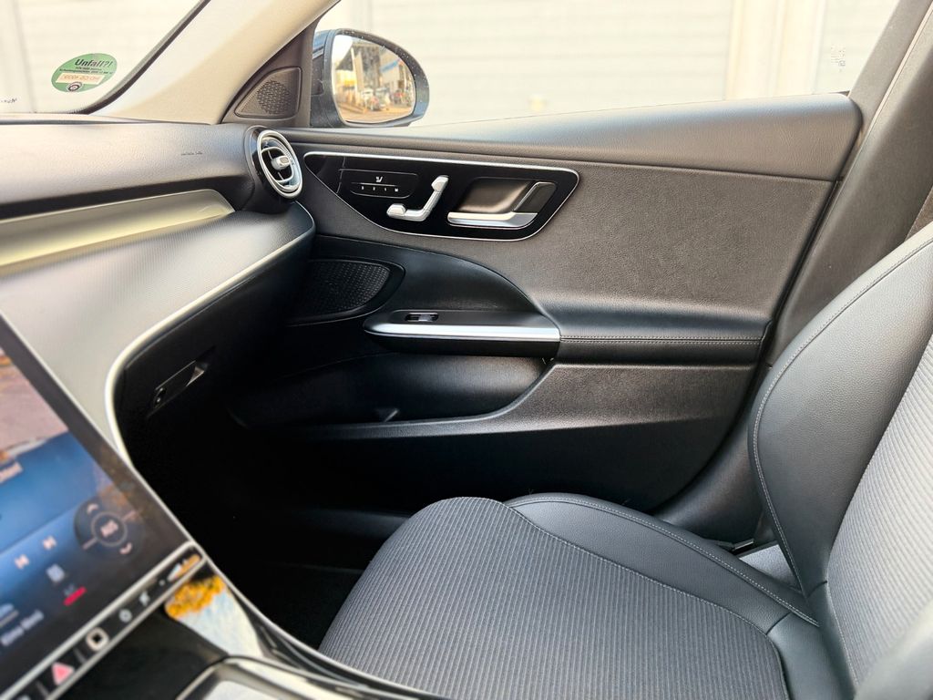 Mercedes-Benz C 200 2024