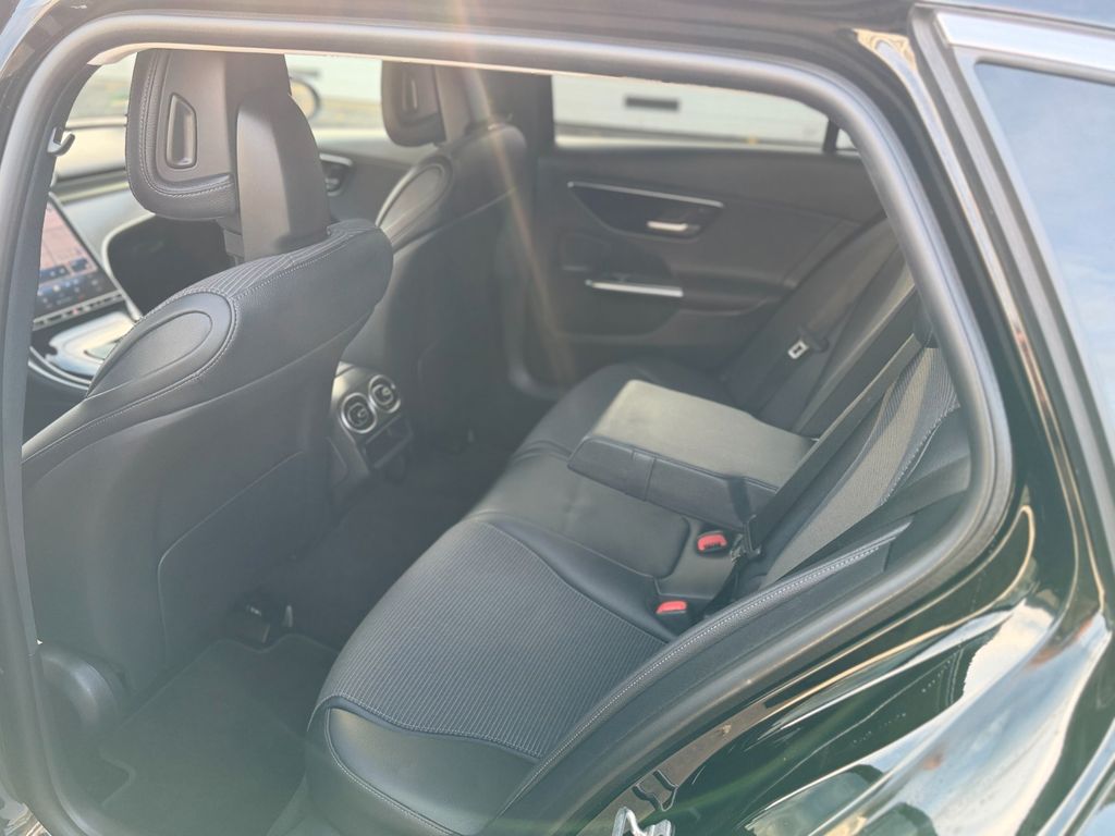 Mercedes-Benz C 200 2024