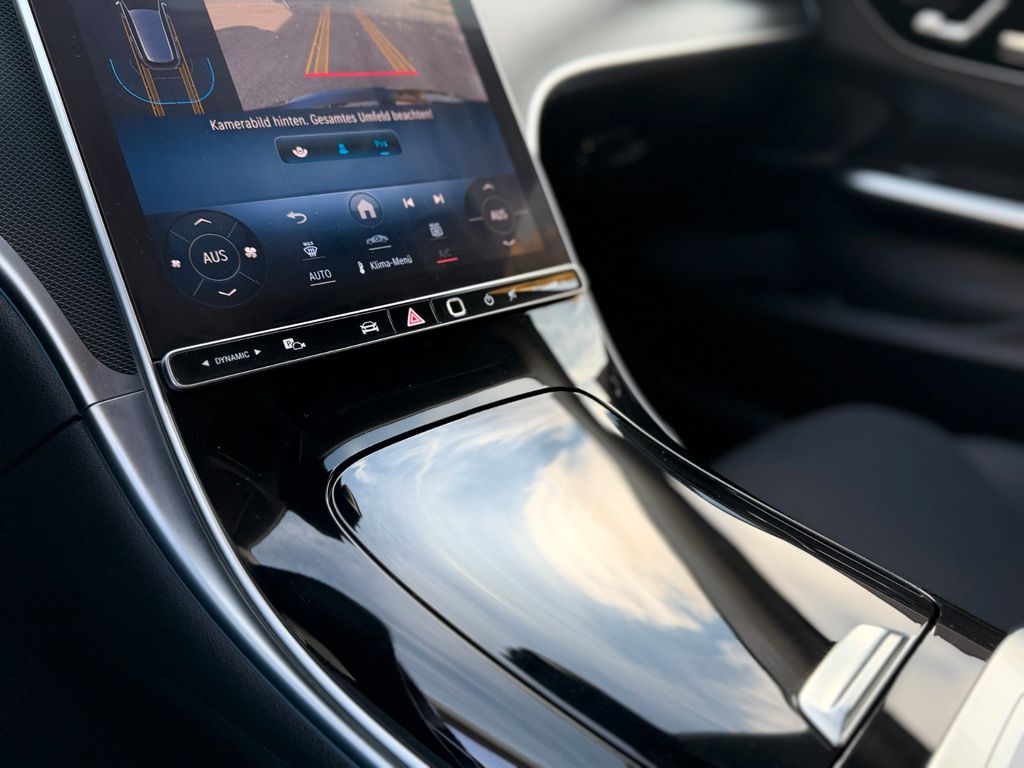 Mercedes-Benz C 200 2024