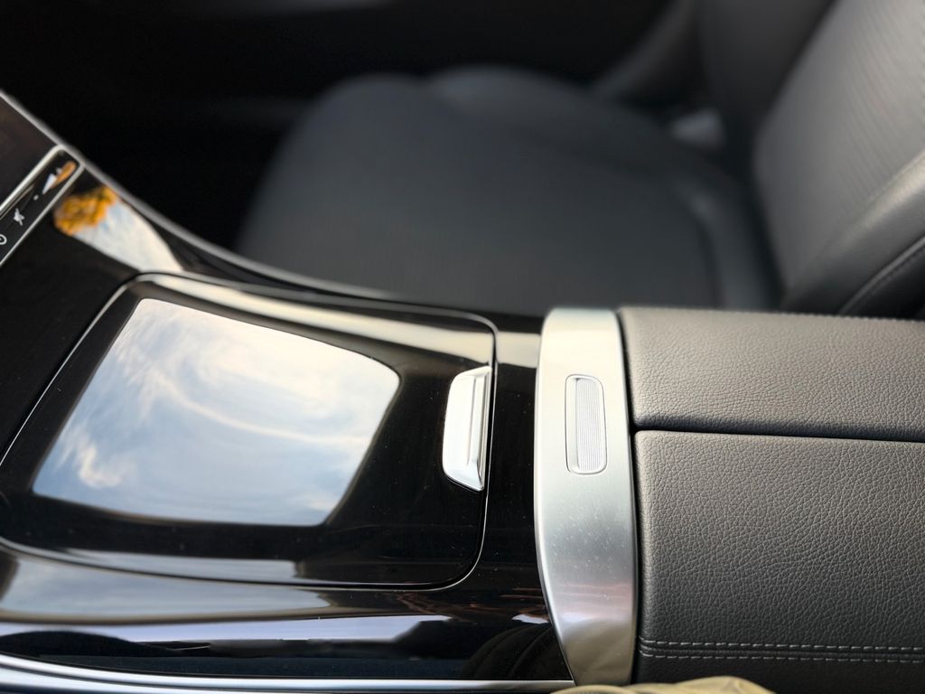 Mercedes-Benz C 200 2024